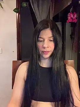 Estefani 32 online show from February 25, 2026, 10:41 pm