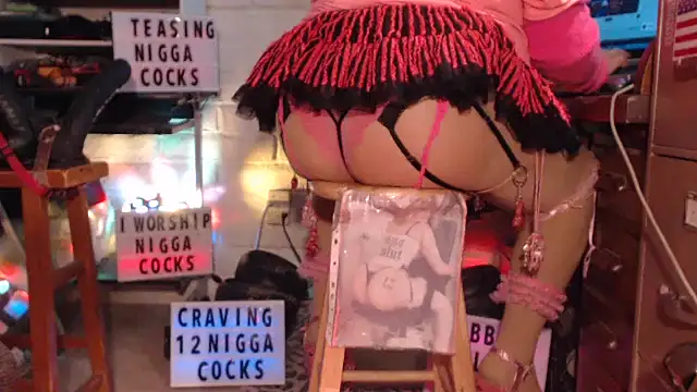 Snapshot of tgirljillforbbc chatting on February 2, 2025, 11:00 pm tgirljillforbbc online show from February 2, 2025, 11:00 pm