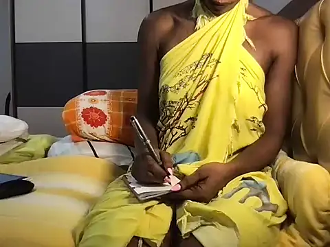 choco petite online show from October 10, 2025, 5:06 am