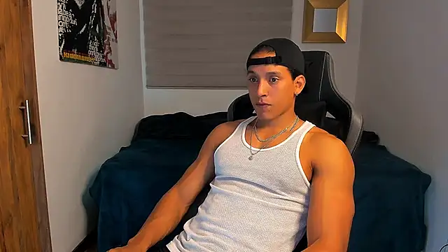 Liam V online show from December 24, 2024, 1:38 am