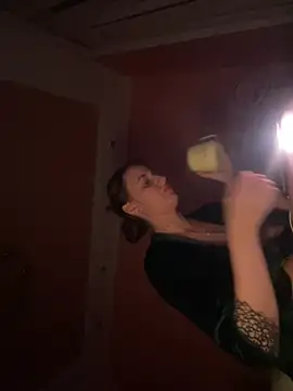 Flossy Vettie online show from March 16, 2026, 12:49 am