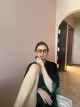 Flossy Vettie online show from April 6, 2026, 2:18 pm