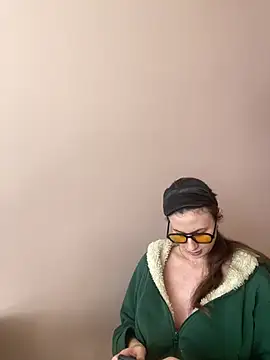 Flossy Vettie online show from April 18, 2026, 11:36 am