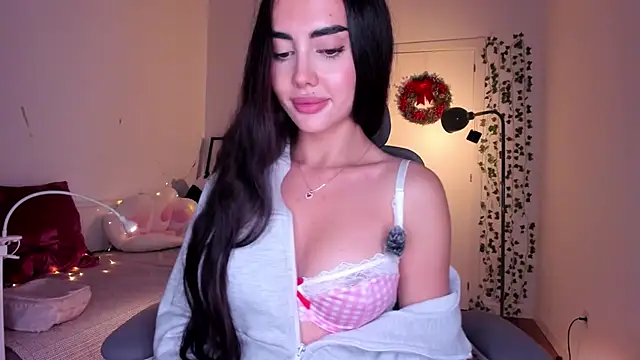 Lil Gabby online show from December 19, 2025, 7:43 pm