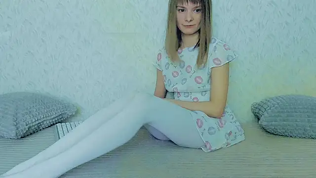 YourCaramel online show from February 9, 2025, 11:25 am