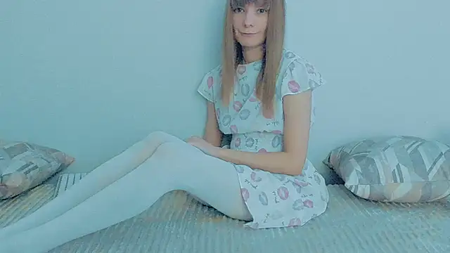 YourCaramel online show from October 14, 2025, 4:02 am