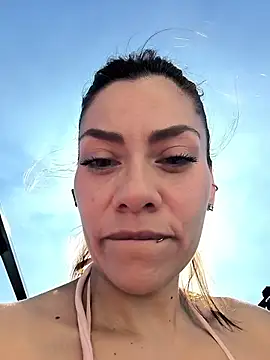 SamyJones9 online show from November 23, 2025, 7:24 pm