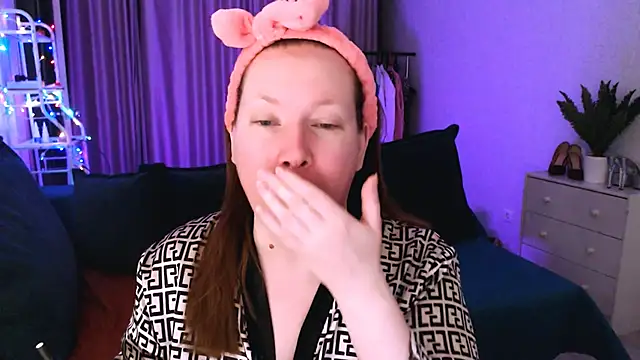 GoddessLara online show from March 4, 2025, 1:12 am