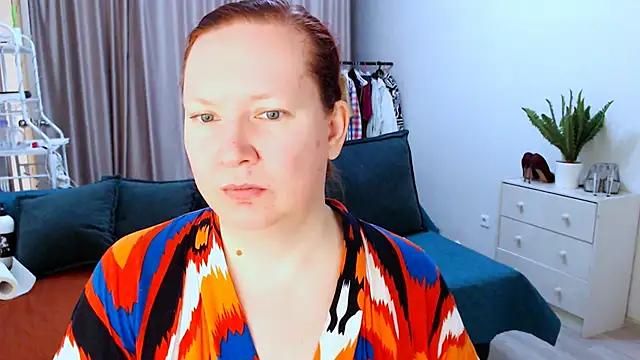 GoddessLara online show from October 17, 2025, 3:31 am