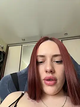 Snapshot of Lisaaan chatting on June 7, 2026, 7:56 am Lisaaan online show from June 7, 2026, 7:56 am