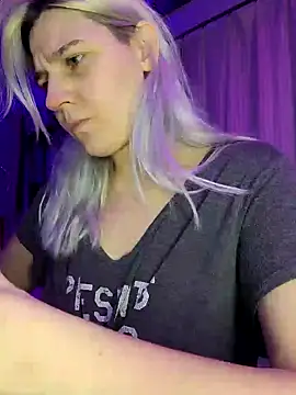 ScarletCallings420 online show from December 25, 2024, 2:57 am