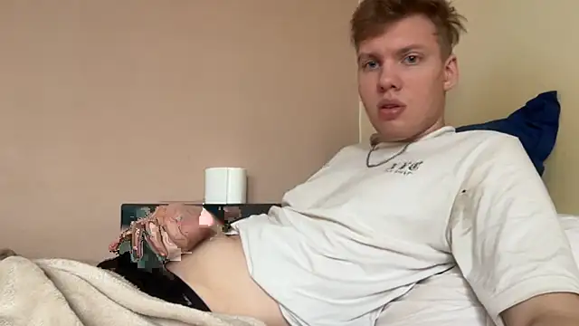 sexybooii6968 online show from September 27, 2025, 12:32 pm