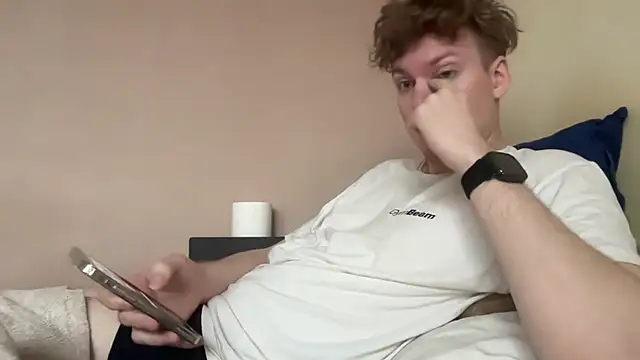 sexybooii6968 online show from December 15, 2025, 10:19 am