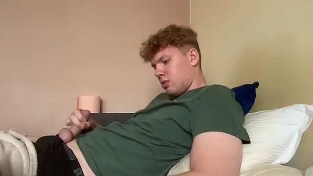 sexybooii6968 online show from July 18, 2026, 2:32 pm