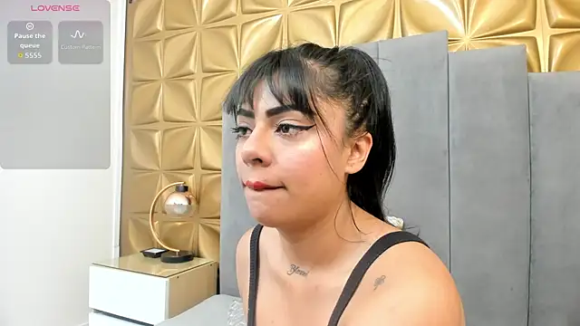 Snapshot of melani_dream chatting on May 27, 2026, 1:52 pm melani dream online show from May 27, 2026, 1:52 pm