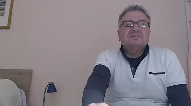 YOU6me online show from January 15, 2025, 3:39 pm