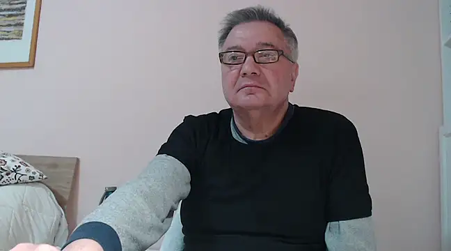 YOU6me online show from February 2, 2025, 3:07 pm