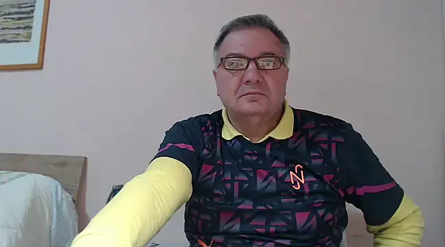 YOU6me online show from February 3, 2025, 6:49 pm