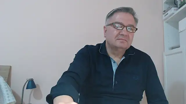 YOU6me online show from February 22, 2025, 4:09 pm