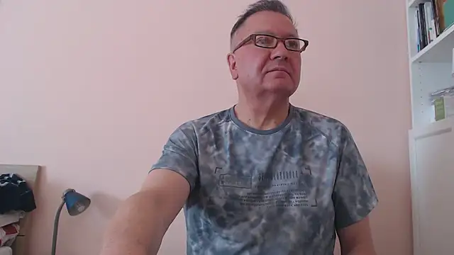 YOU6me online show from September 12, 2025, 7:41 am