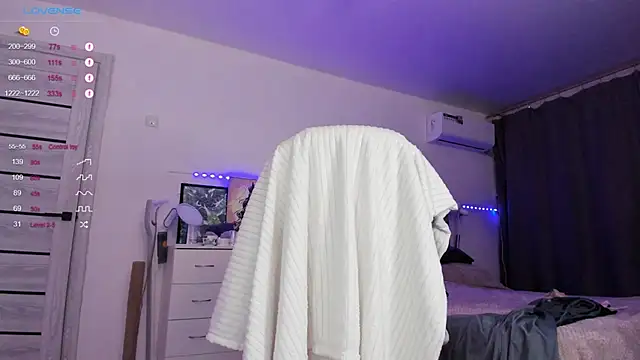 Ophelia mm online show from February 2, 2025, 12:57 pm