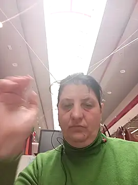 Snapshot of RidemerafSuzana chatting on March 22, 2026, 9:02 am RidemerafSuzana online show from March 22, 2026, 9:02 am