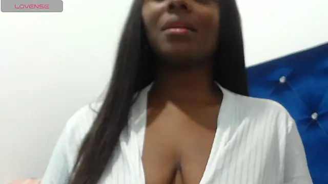 mommywebcam online show from October 12, 2025, 2:21 am