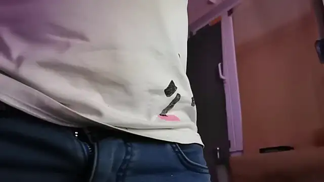 Lucas1andOnly4Girl online show from October 31, 2025, 1:39 am