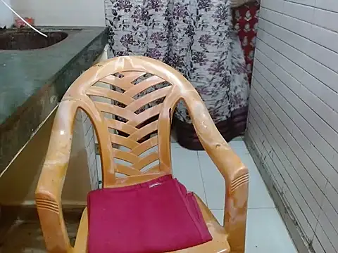 LovingPihu online show from October 12, 2025, 5:50 am