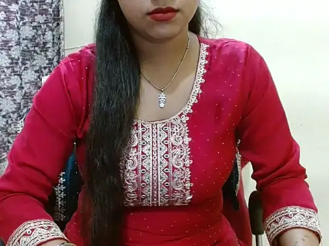 LovingPihu online show from April 21, 2026, 5:25 am