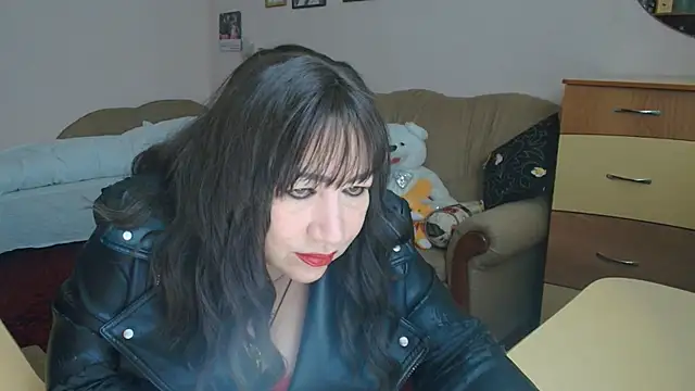 Lucretia Goldi  online show from March 5, 2025, 9:37 pm