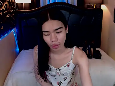 VerSexTs online show from July 17, 2026, 7:59 am