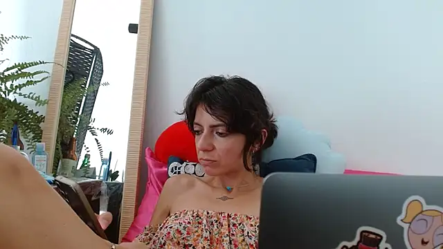 Snapshot of Labebe-rica chatting on June 19, 2026, 9:18 pm Labebe-rica online show from June 19, 2026, 9:18 pm