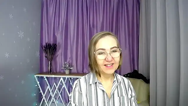 queen a n i online show from March 11, 2026, 8:09 am