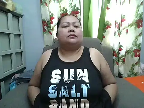 hornyKENDAH online show from April 21, 2026, 3:46 am