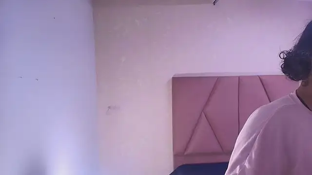 lay navas online show from October 27, 2025, 7:18 pm