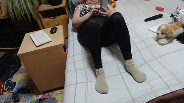 Margaret-milf online show from April 19, 2026, 7:38 pm