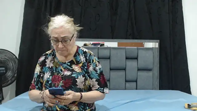 Sexytaty2022 online show from March 12, 2025, 1:03 am