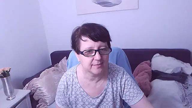 ChristaRose online show from April 18, 2026, 7:58 pm