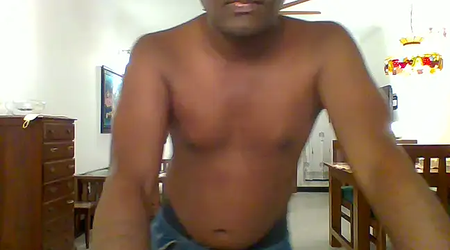 Slavebottombdsm09 online show from February 5, 2025, 2:59 pm