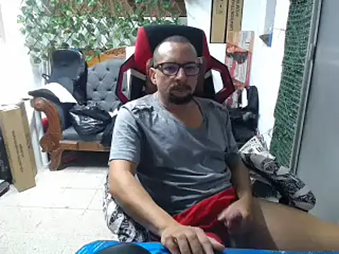 alexam galxh online show from January 3, 2025, 9:47 pm