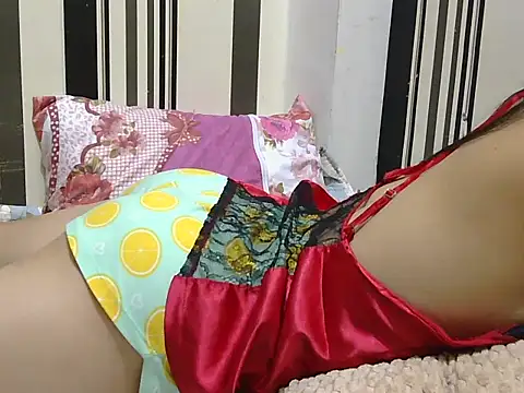 Snapshot of angel_pussie chatting on December 14, 2025, 9:08 pm angel pussie online show from December 14, 2025, 9:08 pm