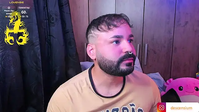 johnnyalx online show from July 22, 2026, 7:49 pm