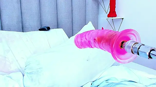 keyllaa  online show from March 10, 2025, 12:29 am