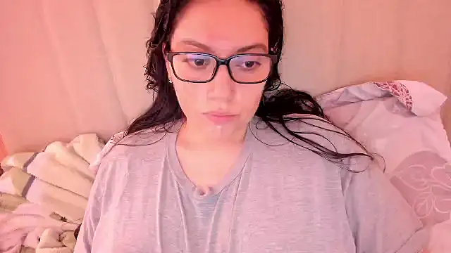 roniewester online show from April 19, 2026, 6:43 pm