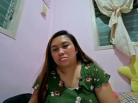 LalaiAsian online show from September 18, 2025, 12:07 pm