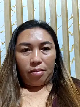 LalaiAsian online show from May 3, 2026, 8:59 pm