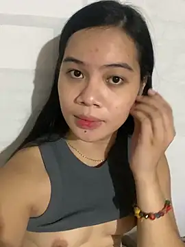 Hebefemme online show from March 3, 2025, 8:27 am