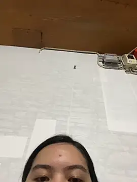 Hebefemme online show from March 7, 2025, 8:11 pm