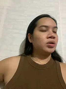 Hebefemme online show from March 22, 2025, 6:25 pm